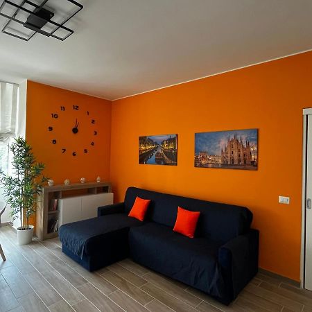 The Bright Place: Wide And Modern Condo Apartment In Milan Bagian luar foto