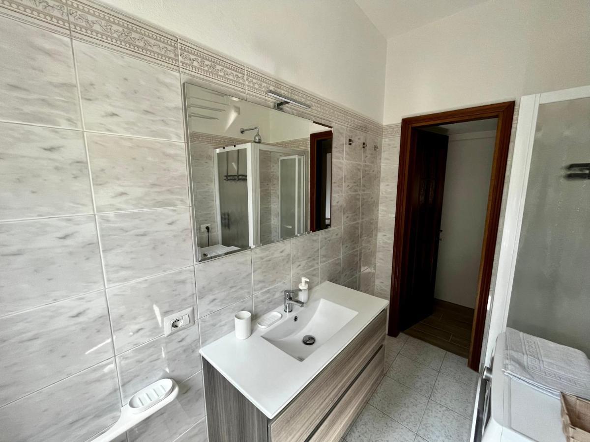 The Bright Place: Wide And Modern Condo Apartment In Milan Bagian luar foto